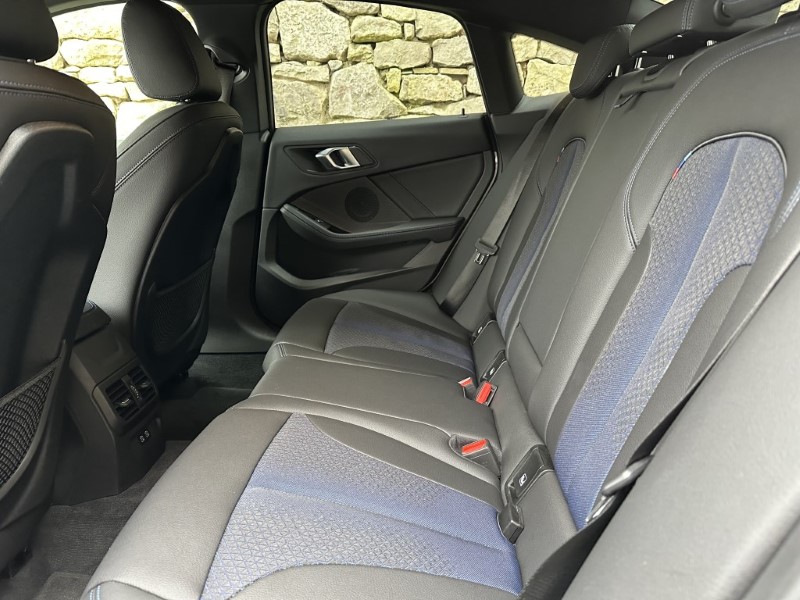 2022 (72) BMW 2 SERIES 218i M Sport 4dr 5121413