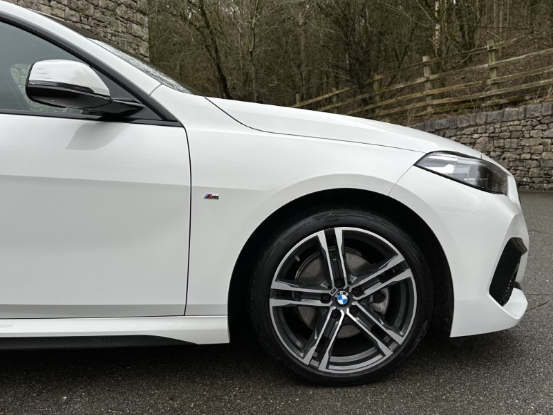 2022 (72) BMW 2 SERIES 218i M Sport 4dr 5121439