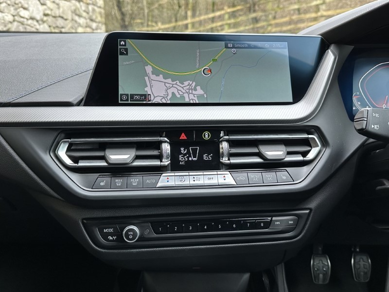 2022 (72) BMW 2 SERIES 218i M Sport 4dr 5121390