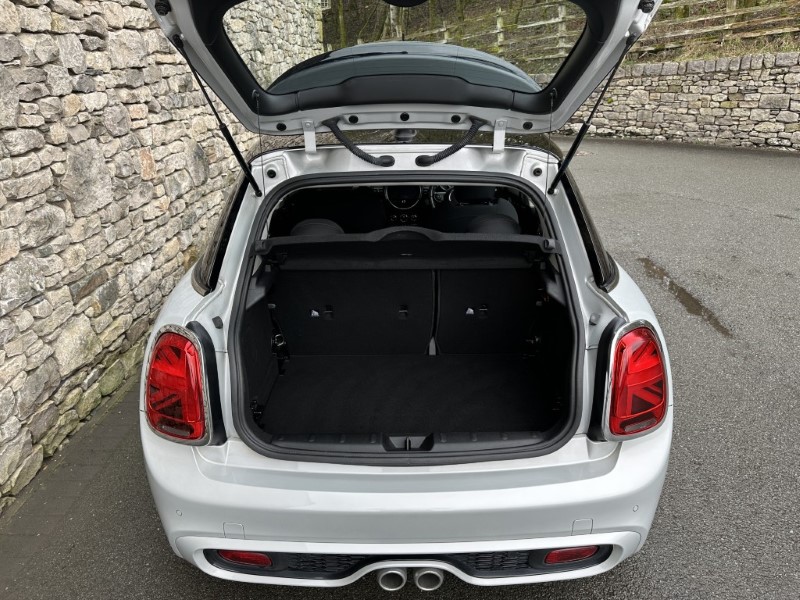 2019 (19) MINI HATCHBACK 2.0 Cooper S II 5dr [Chili/Nav PLUS Pack] 5156591