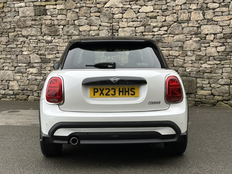 2023 (23) MINI HATCHBACK 1.5 Cooper Classic 5dr 5171995