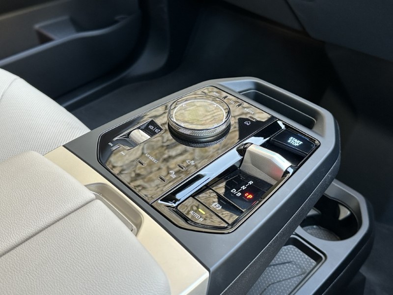 2023 (73) BMW iX 240kW xDrive40 M Sport 76.6kWh 5dr Auto 5189979