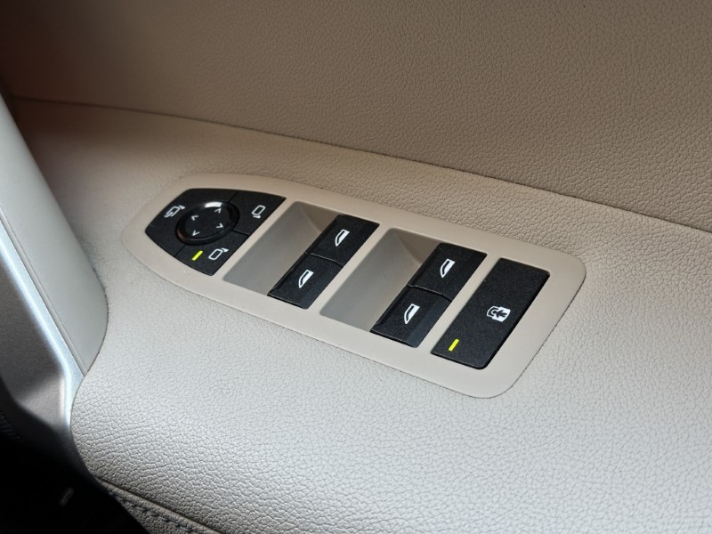 2023 (73) BMW iX 240kW xDrive40 M Sport 76.6kWh 5dr Auto 5189984