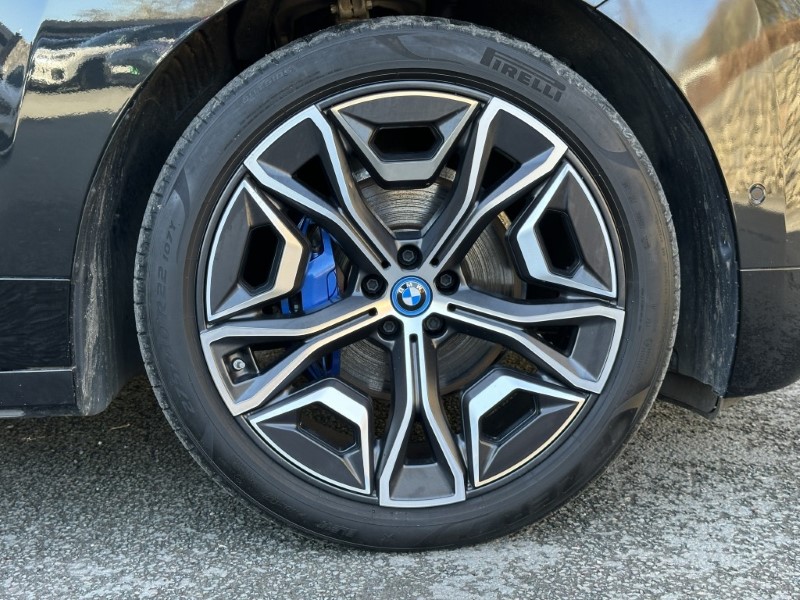 2023 (73) BMW iX 240kW xDrive40 M Sport 76.6kWh 5dr Auto 5190027