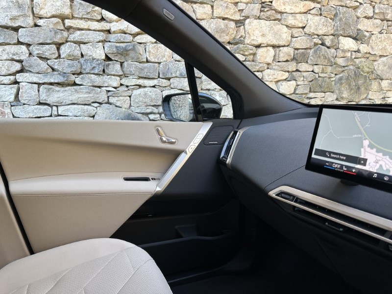 2023 (73) BMW iX 240kW xDrive40 M Sport 76.6kWh 5dr Auto 5189981