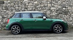 2023 (23) MINI HATCHBACK 1.5 Cooper Exclusive Premium 5dr Auto 5123416