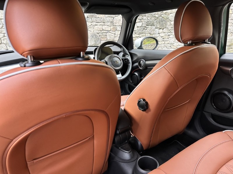 2023 (23) MINI HATCHBACK 1.5 Cooper Exclusive Premium 5dr Auto 5123463