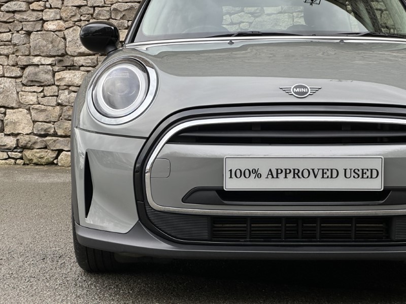 2022 (72) MINI HATCHBACK 1.5 Cooper Classic 3dr Auto 5149058