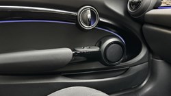 2022 (72) MINI HATCHBACK 1.5 Cooper Classic 3dr Auto 5149018