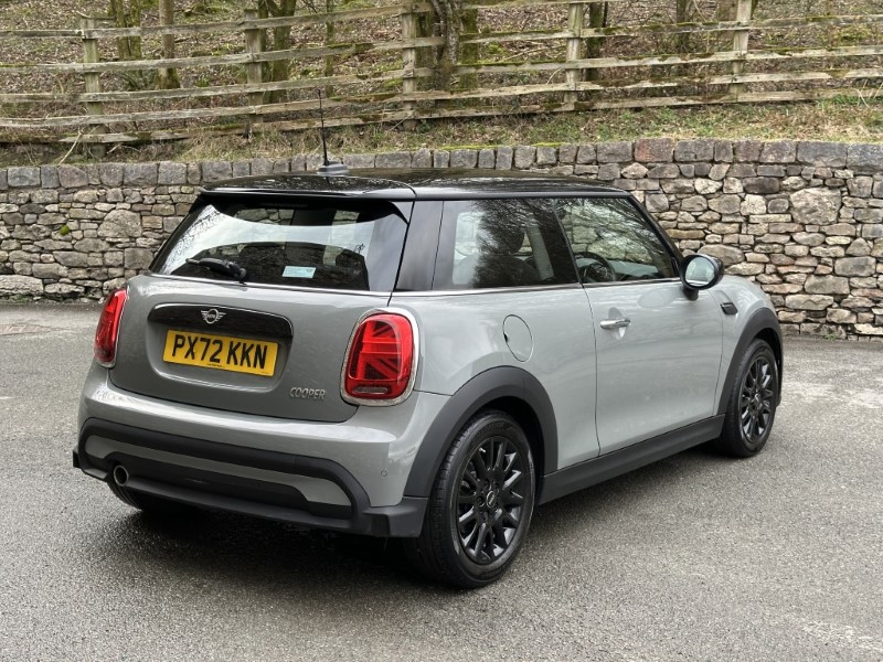 2022 (72) MINI HATCHBACK 1.5 Cooper Classic 3dr Auto 5149065