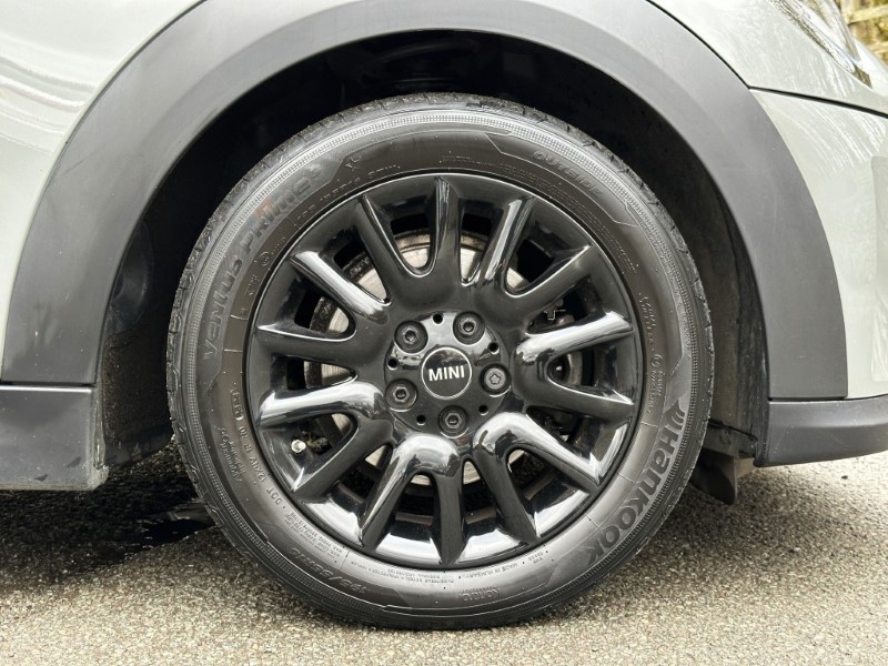 2022 (72) MINI HATCHBACK 1.5 Cooper Classic 3dr Auto 5149061
