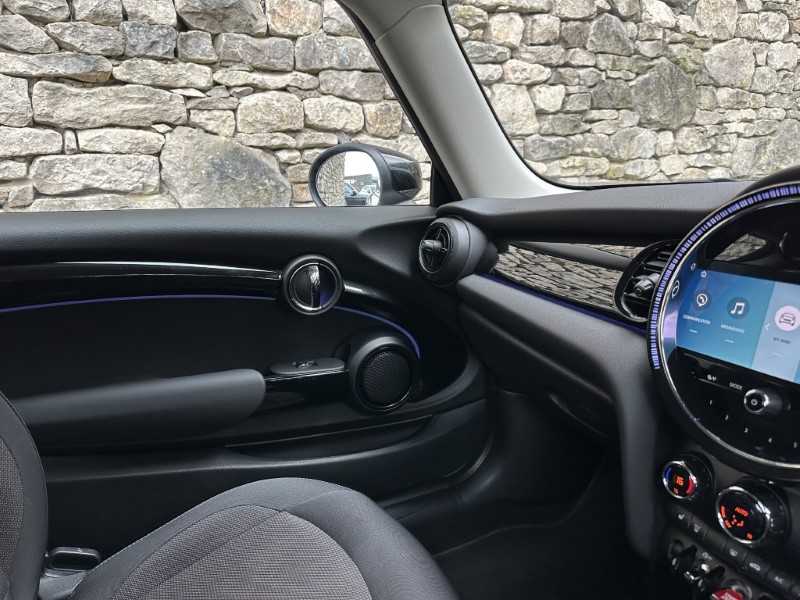 2022 (72) MINI HATCHBACK 1.5 Cooper Classic 3dr Auto 5149017