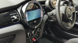 2022 (72) MINI HATCHBACK 1.5 Cooper Classic 3dr Auto 5149031
