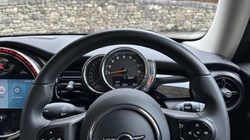 2022 (72) MINI HATCHBACK 1.5 Cooper Classic 3dr Auto 5149054