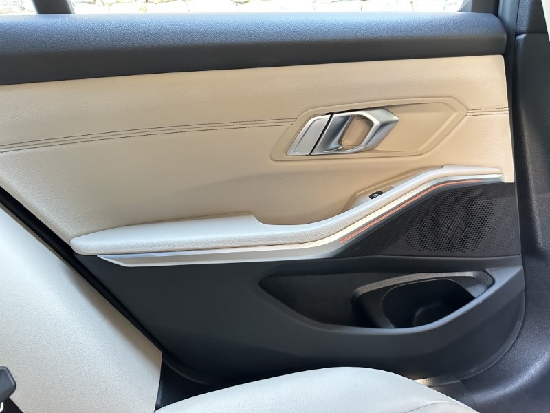 2022 (22) BMW 3 SERIES 320i M Sport 5dr Touring 5191300