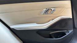 2022 (22) BMW 3 SERIES 320i M Sport 5dr Touring 5191300