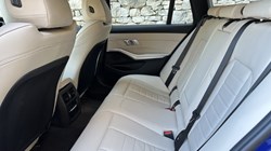 2022 (22) BMW 3 SERIES 320i M Sport 5dr Touring 5191321