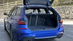 2022 (22) BMW 3 SERIES 320i M Sport 5dr Touring 5191288