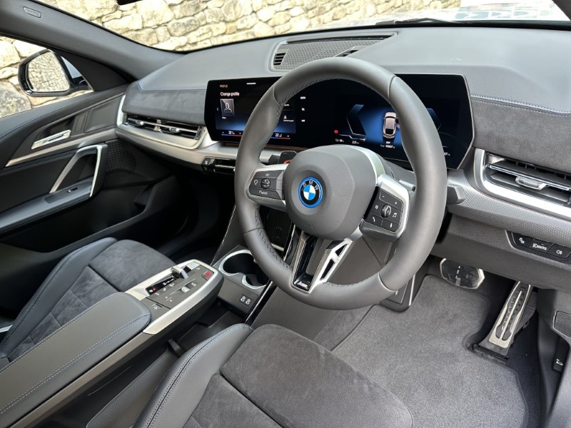 2025 (75) BMW iX2 150kW eDrive20 M Sport 65kWh 5dr Auto 5115122