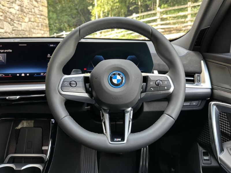 2025 (75) BMW iX2 150kW eDrive20 M Sport 65kWh 5dr Auto 5115127