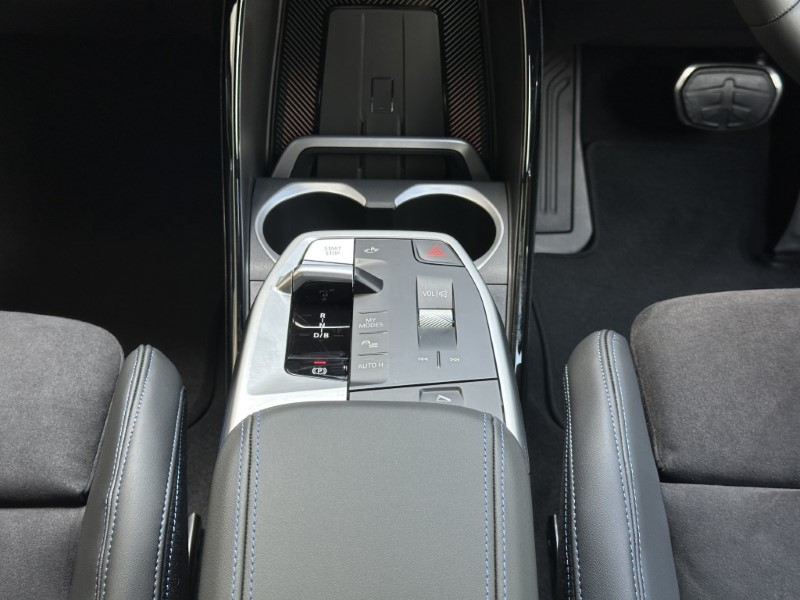 2025 (75) BMW iX2 150kW eDrive20 M Sport 65kWh 5dr Auto 5115129