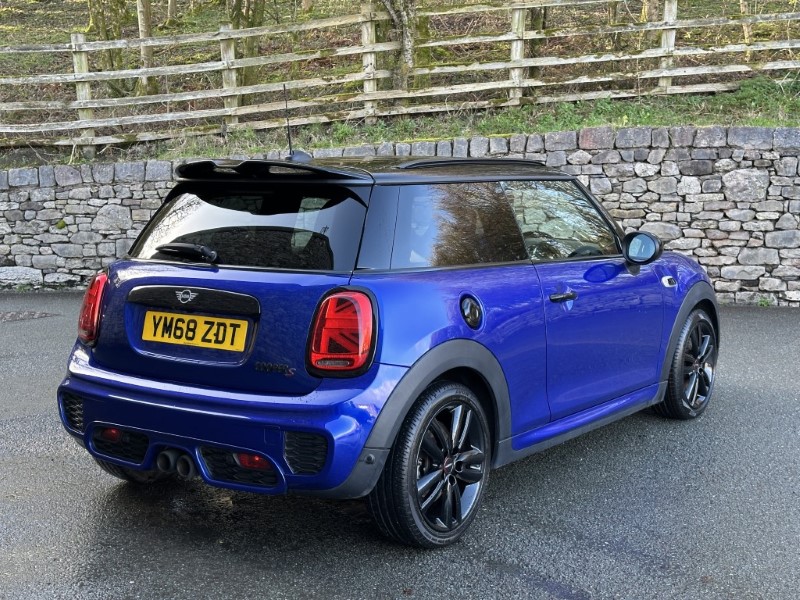 2018 (68) MINI HATCHBACK 2.0 Cooper S Sport II 3dr 5221642