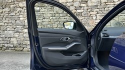 2020 (20) BMW 3 SERIES 330d M Sport Plus Edition Touring 5166406