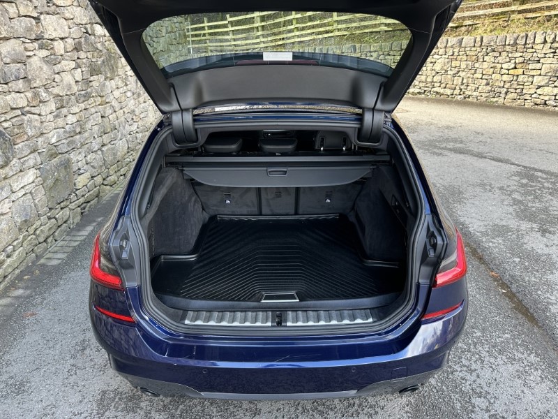 2020 (20) BMW 3 SERIES 330d M Sport Plus Edition Touring 5166390