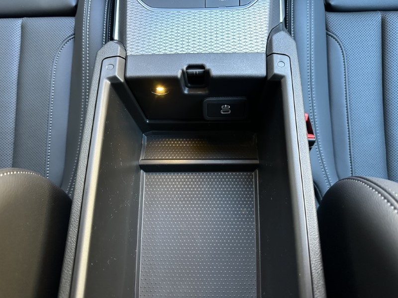 2025 (75) BMW 3 SERIES 330e M Sport Saloon 5118189