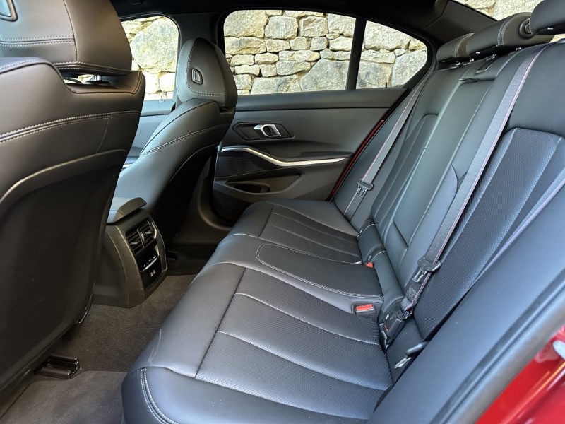 2025 (75) BMW 3 SERIES 330e M Sport Saloon 5118214