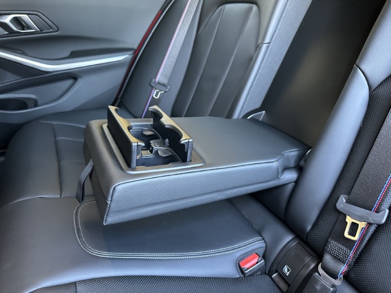 2025 (75) BMW 3 SERIES 330e M Sport Saloon 5118225