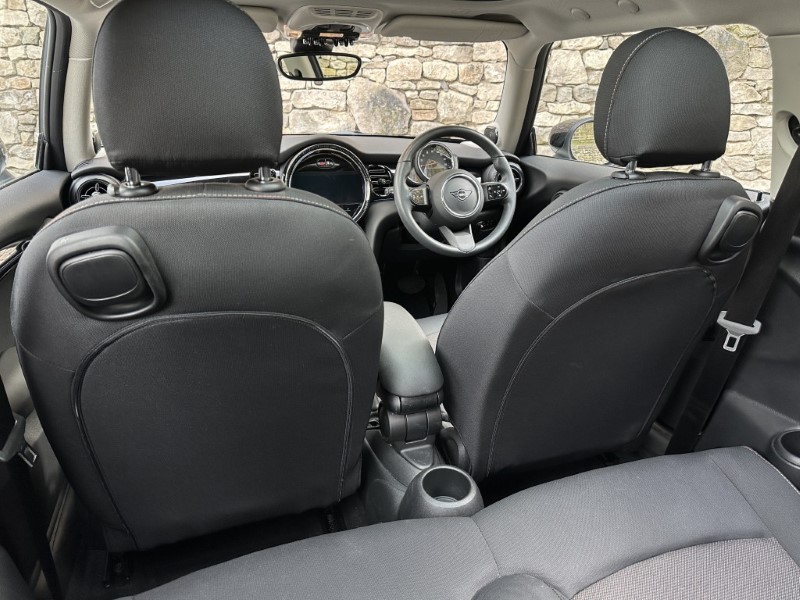 2022 (72) MINI HATCHBACK 1.5 Cooper Classic 3dr Auto 5178418