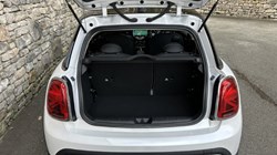 2022 (72) MINI HATCHBACK 1.5 Cooper Classic 3dr Auto 5178382