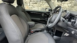 2022 (72) MINI HATCHBACK 1.5 Cooper Classic 3dr Auto 5178385