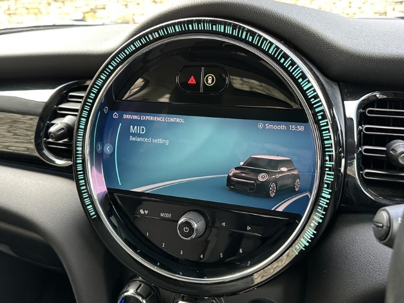 2022 (72) MINI HATCHBACK 1.5 Cooper Classic 3dr Auto 5178426