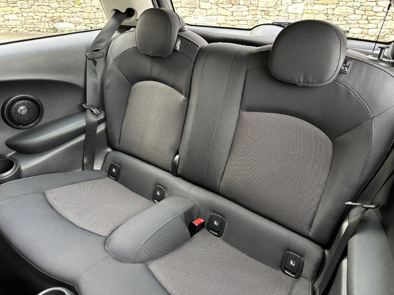 2022 (72) MINI HATCHBACK 1.5 Cooper Classic 3dr Auto 5178416