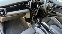 2022 (22) MINI HATCHBACK 1.5 Cooper Sport 5dr Auto 5190491