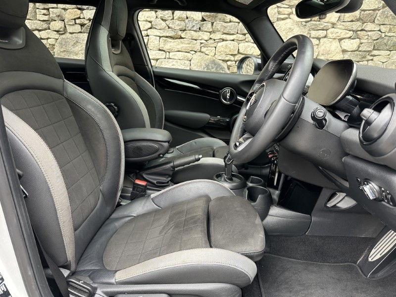 2023 (73) MINI HATCHBACK 2.0 Cooper S Sport Premium Plus 5dr Auto 5209279