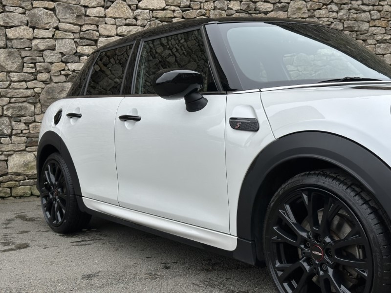 2023 (73) MINI HATCHBACK 2.0 Cooper S Sport Premium Plus 5dr Auto 5209339