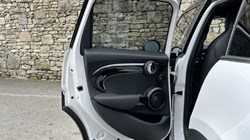 2023 (73) MINI HATCHBACK 2.0 Cooper S Sport Premium Plus 5dr Auto 5209315