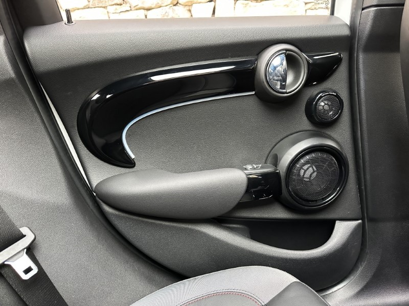 2023 (73) MINI HATCHBACK 2.0 Cooper S Sport Premium Plus 5dr Auto 5209283