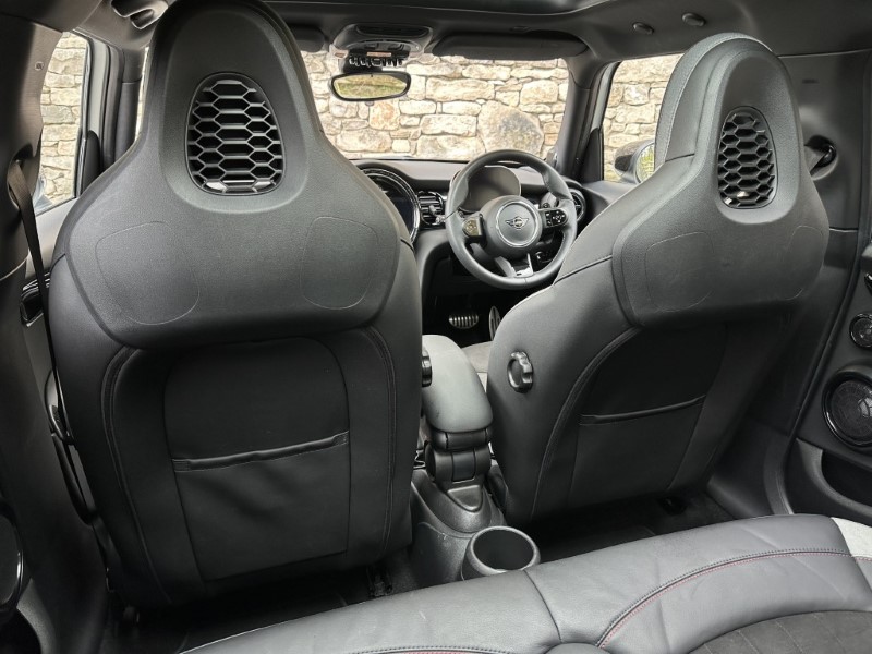 2023 (73) MINI HATCHBACK 2.0 Cooper S Sport Premium Plus 5dr Auto 5209318