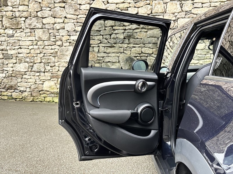 2024 (24) MINI HATCHBACK 2.0 Cooper S Exclusive Premium 5dr Auto 5154371