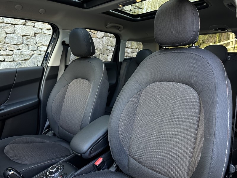 2022 (72) MINI COUNTRYMAN 1.5 Cooper Classic 5dr Auto 5176379