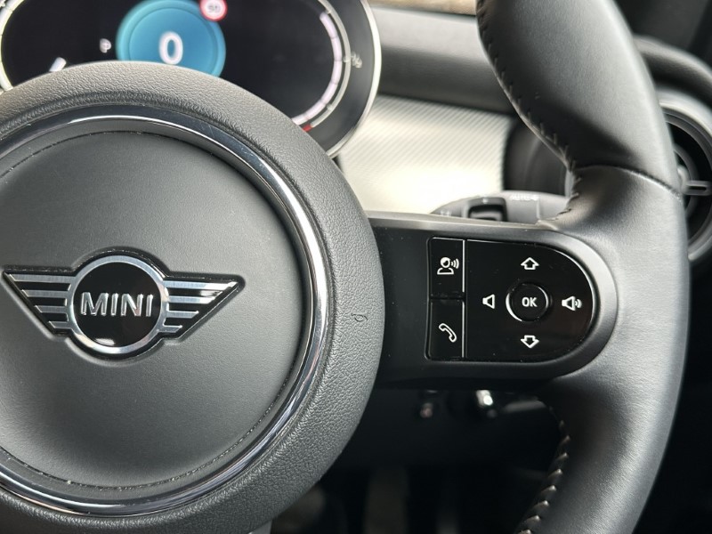 2023 (23) MINI CONVERTIBLE 1.5 Cooper Exclusive Premium Plus 2dr Auto 5178998