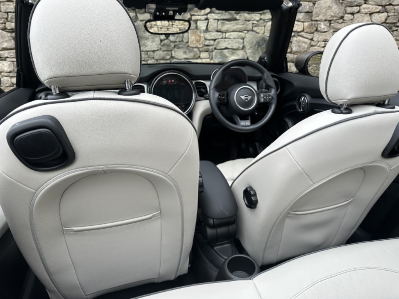 2023 (23) MINI CONVERTIBLE 1.5 Cooper Exclusive Premium Plus 2dr Auto 5179048