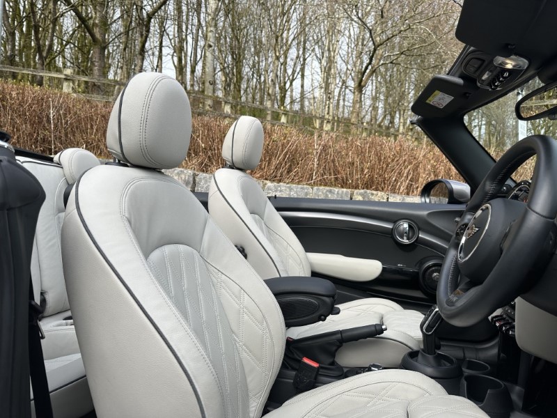 2023 (23) MINI CONVERTIBLE 1.5 Cooper Exclusive Premium Plus 2dr Auto 5179044