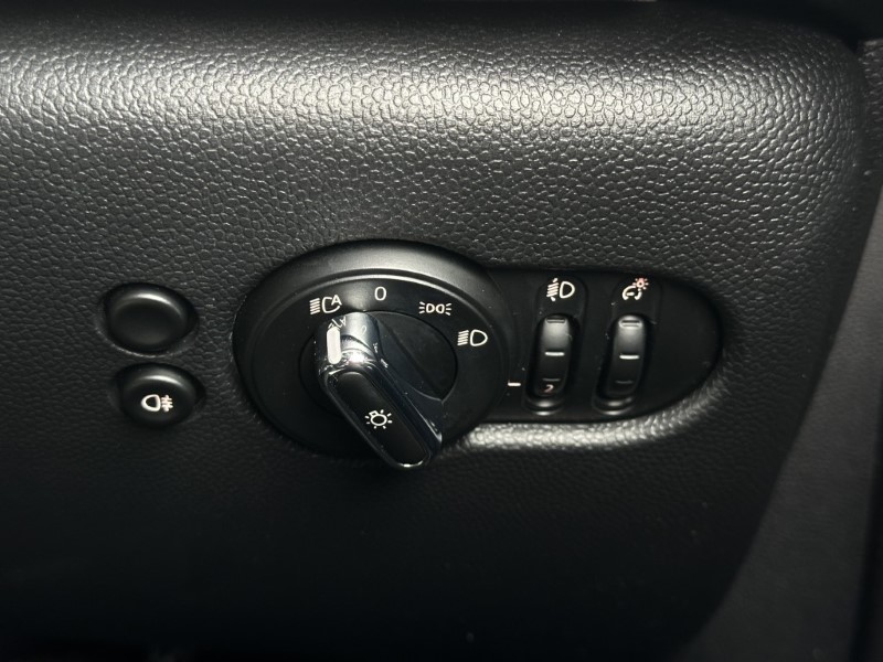 2023 (23) MINI CONVERTIBLE 1.5 Cooper Exclusive Premium Plus 2dr Auto 5178996