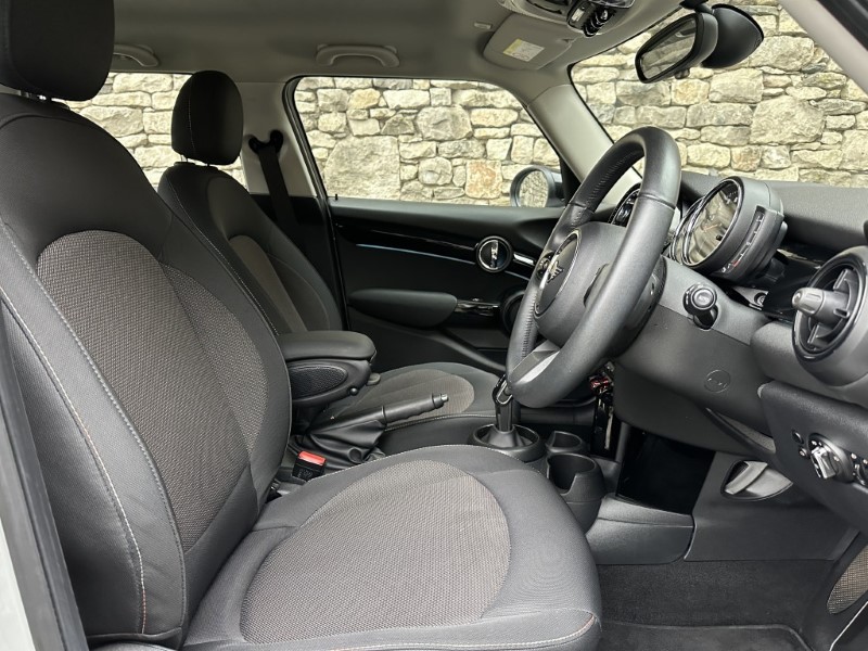 2022 (22) MINI HATCHBACK 1.5 Cooper Classic 5dr Auto 5172287