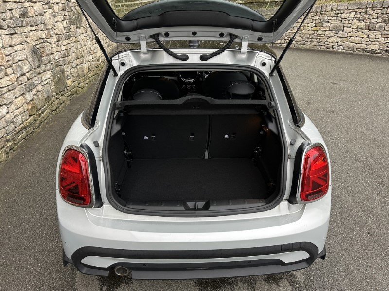 2022 (22) MINI HATCHBACK 1.5 Cooper Classic 5dr Auto 5172285